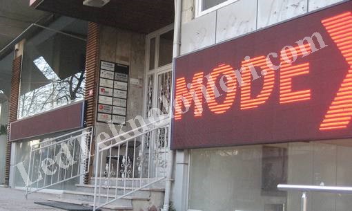grafik_tabela_akilli_tabela_p10_modul_led_ekran_kayanyazi_yuruyenyazi_e024